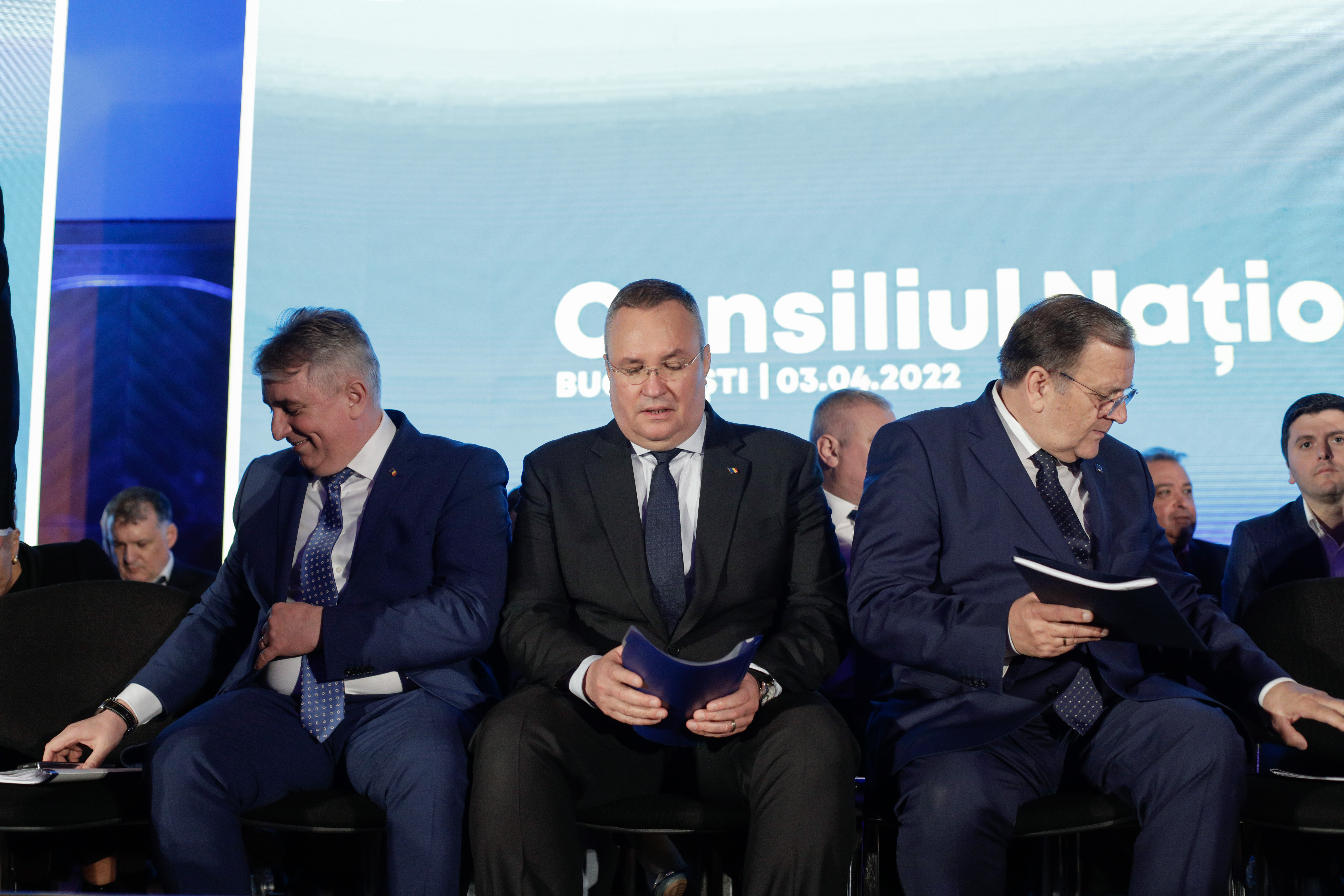 Nicolae Ciucă și-a depus candidatura pentru șefia PNL