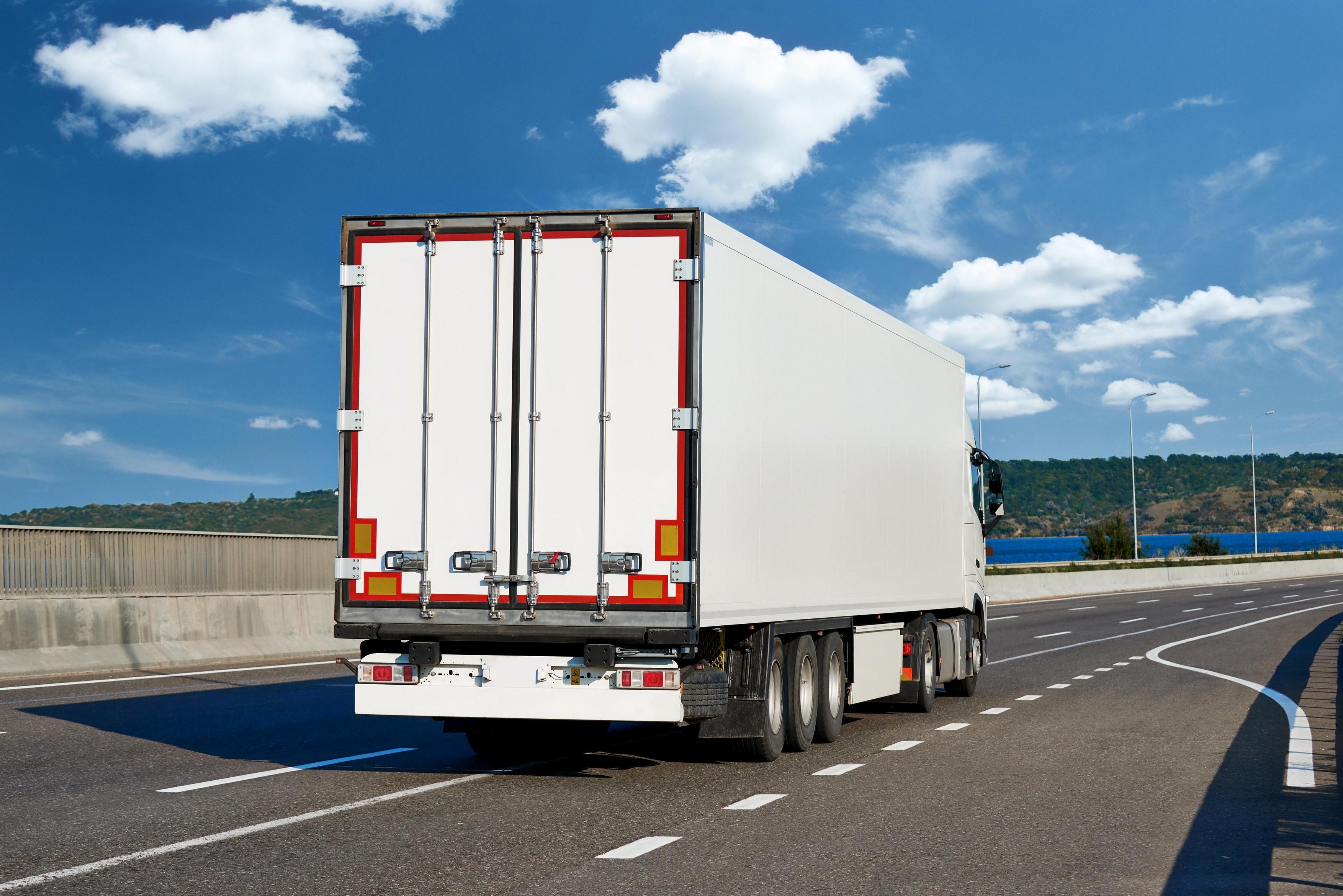 CE propune ca Ucraina și Moldova să poată transporta mărfuri mai ușor prin UE, după ce Rusia a blocat rutele din Marea Neagră