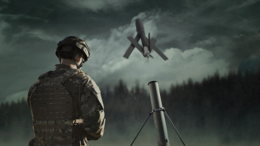 Militarcare lansează o dronă Switchblade .