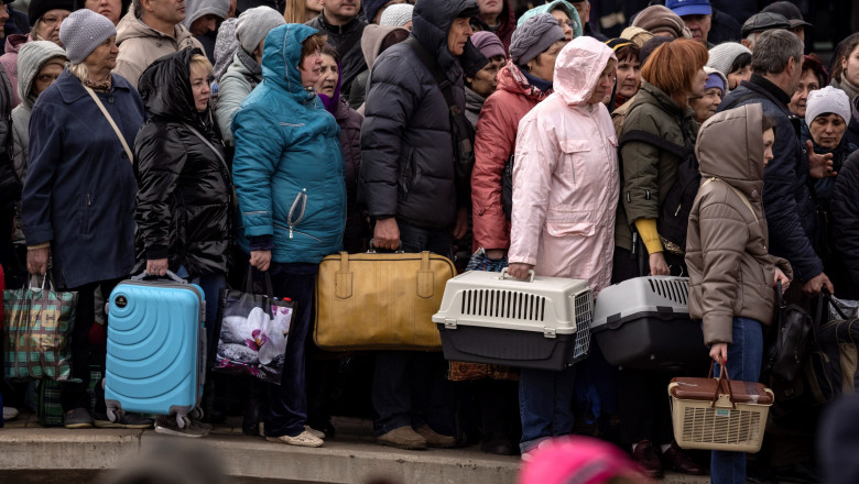 evacuari in estul Ucranei