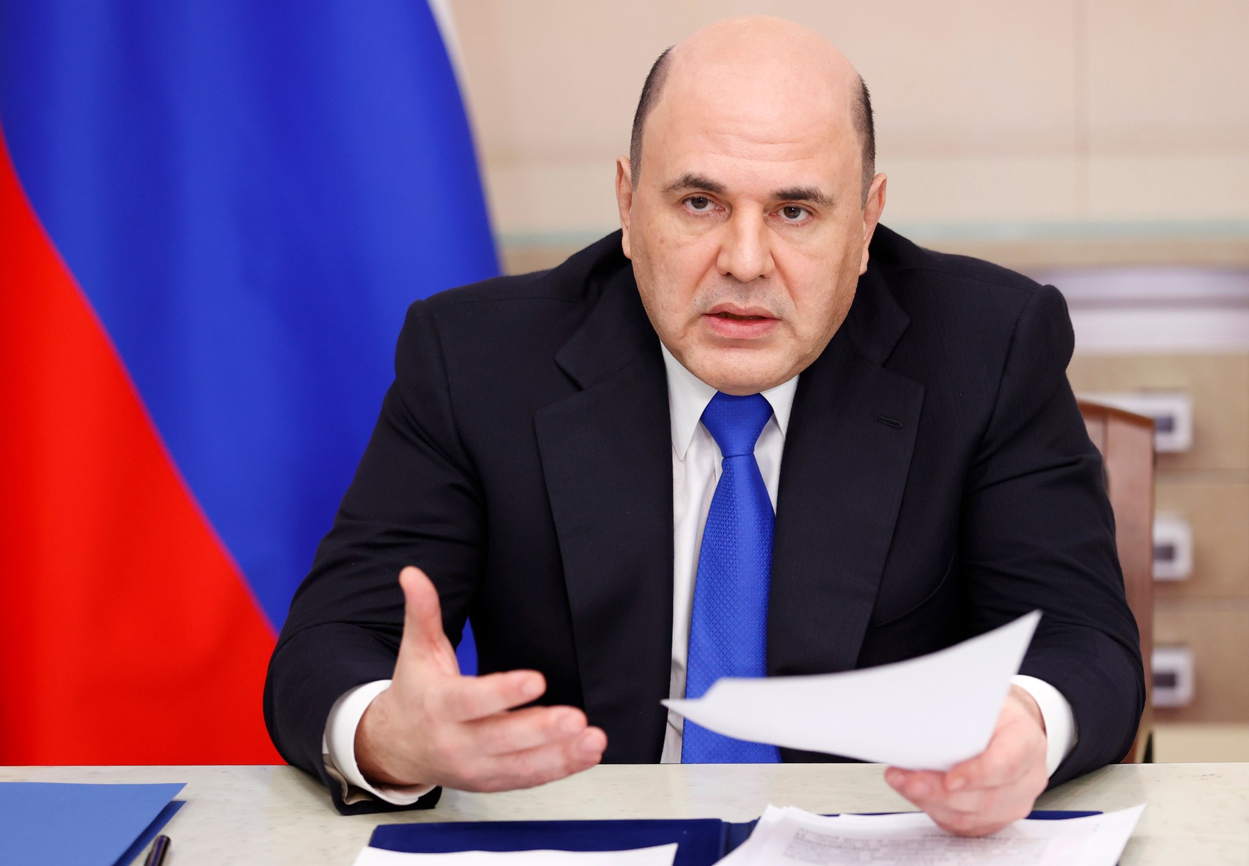 Premierul Rusiei recunoaște că țara se confruntă cu cea mai grea situație din ultimii 30 de ani