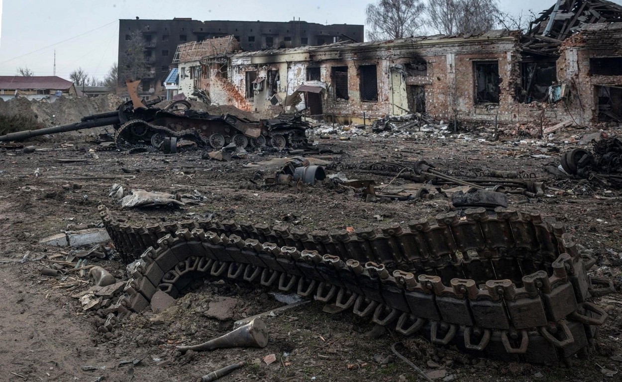 Deși are o armată mult mai mică, Ucraina are acum mai multe tancuri pe teren decât Rusia. Care este explicația