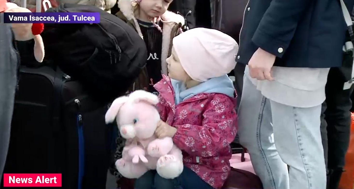 UNICEF a înființat centre speciale care oferă sprijin la graniță copiilor forțați să plece din Ucraina