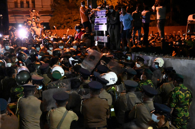 Protestatarii au încercat să ia cu asalt casa președintelui Sri Lankăi