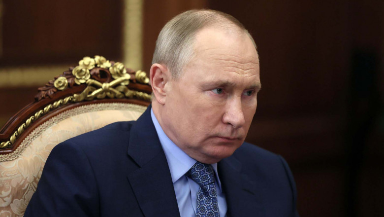 Peskov dezminte informaţiile că Putin ar suferi de cancer: „Ficţiune şi minciună”