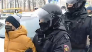 protestatar arestat de forțele de ordine in rusia