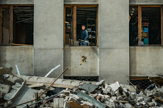 Daylife In The Shelled City Of Kharkov, Ukraine