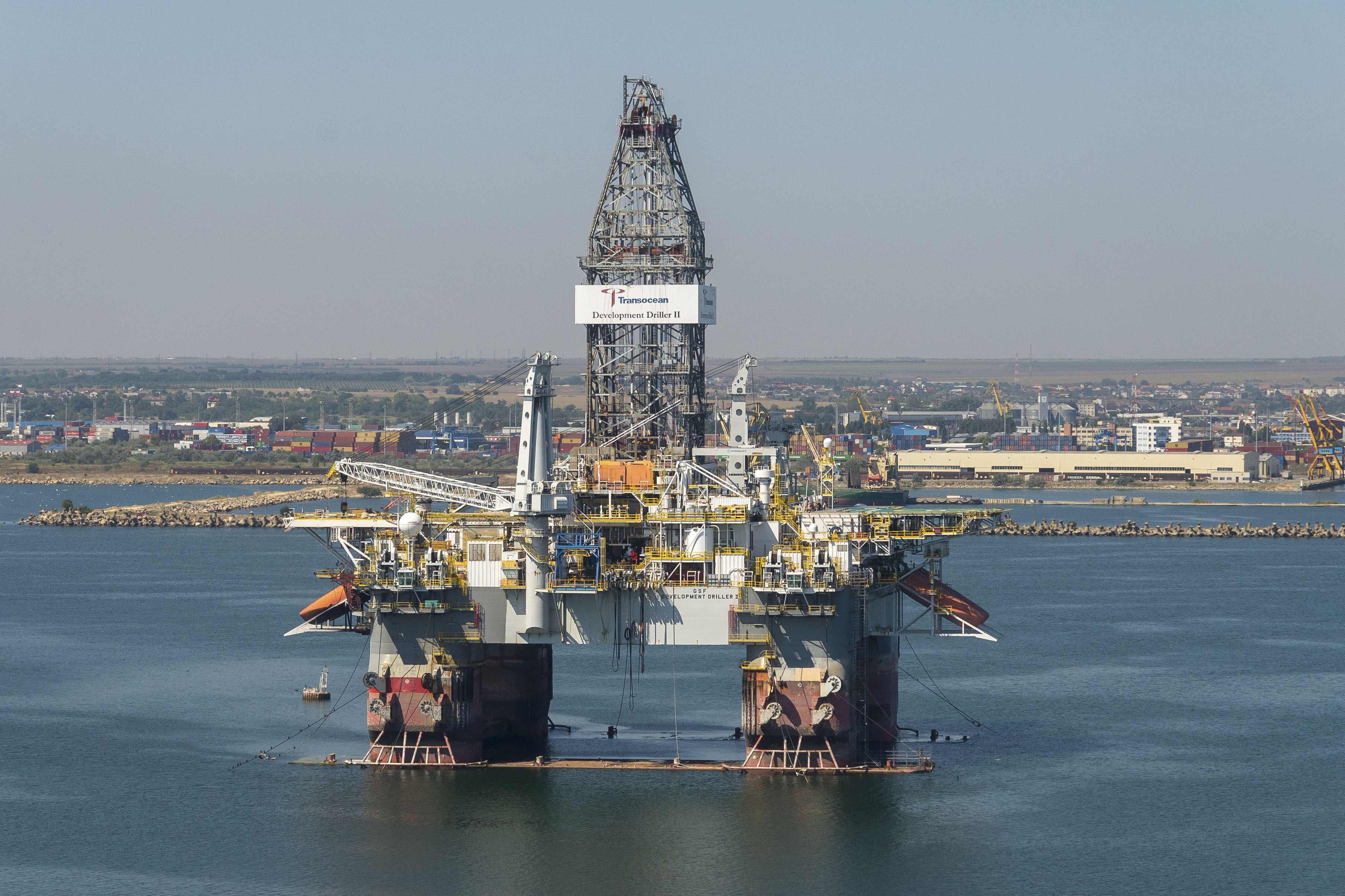 Marcel Ciolacu: Legea offshore va fi depusă vineri în Parlament. Statul va câștiga 60%, OMV și Romgaz - 40%