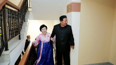 Ri Chun Hee, alături de liderul nord-coreean, Kim Jong-un.