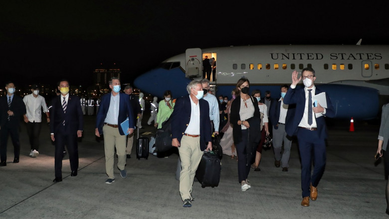 Oficiali din delegația SUA au ajuns joi la Taipei.