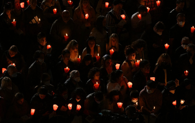 Paștele Catolic de anul acesta marchează reîntoarcerea procesiunii "Drumul Crucii" la Colosseumul din Roma