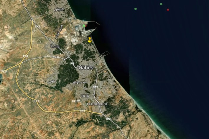 O navă cu peste o mie de tone de combustibil s-a scufundat în Marea Mediterană. Autorităţile încercă să evite un dezastru ecologic 