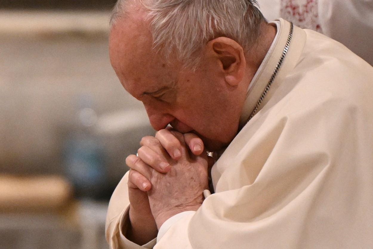 Papa Francisc recunoaște genocidul comis de Biserica Catolică în „școlile rezidențiale” din Canada