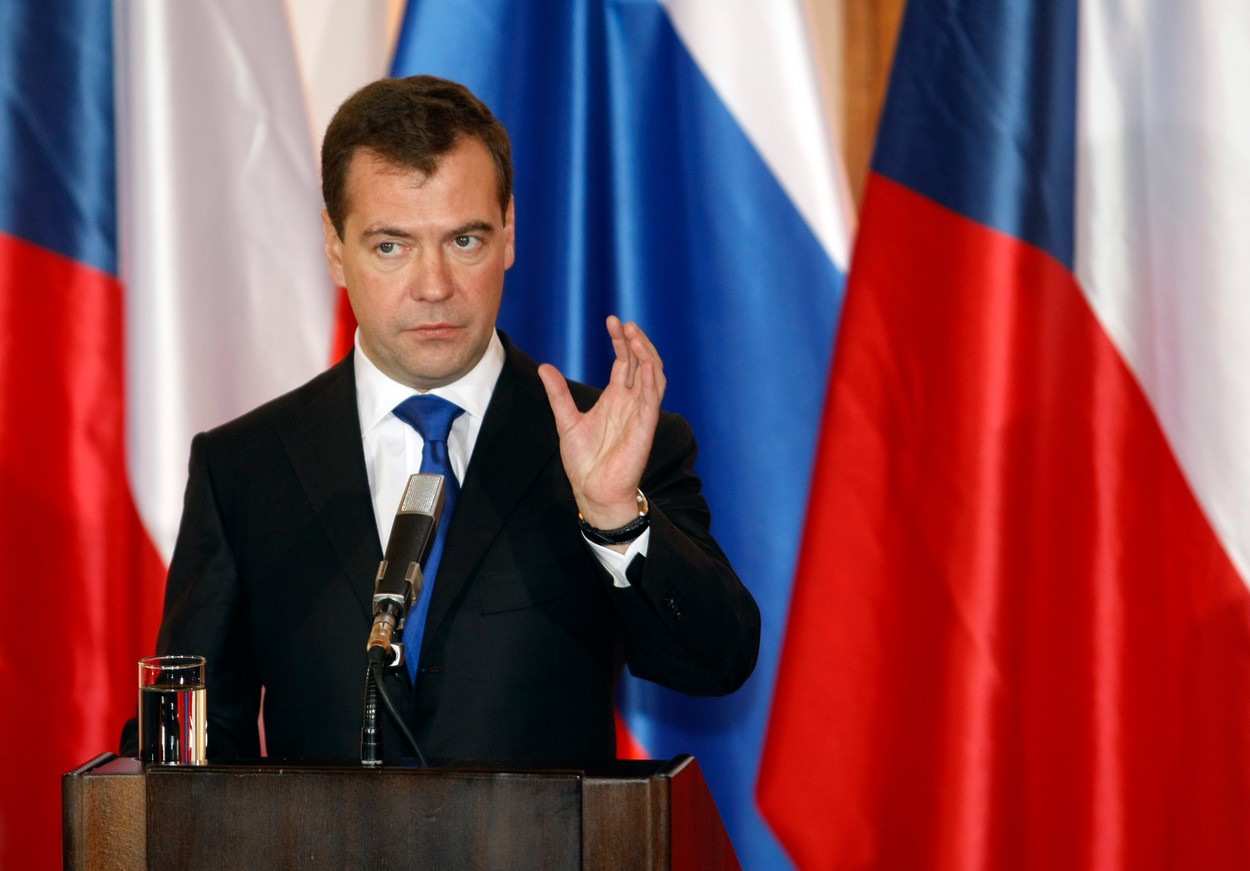 Medvedev, mesaj amenințător: Rusia nu va opri războiul, chiar dacă Ucraina renunţă la un viitor în NATO
