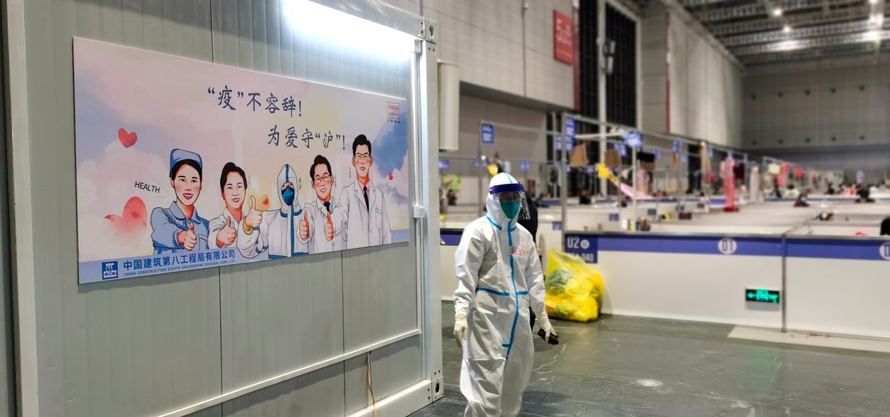 China a raportat primele trei decese din cauza COVID-19 în Shanghai, oraș închis de la sfârșitul lunii martie