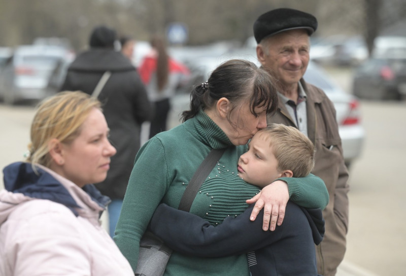 Unde ajung trenurile cu ucrainenii deportați în Rusia și ce se întâmplă cu ei după ce scapă din ruinele orașului Mariupol