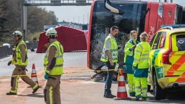 Autocar răsturnat în Belgia.