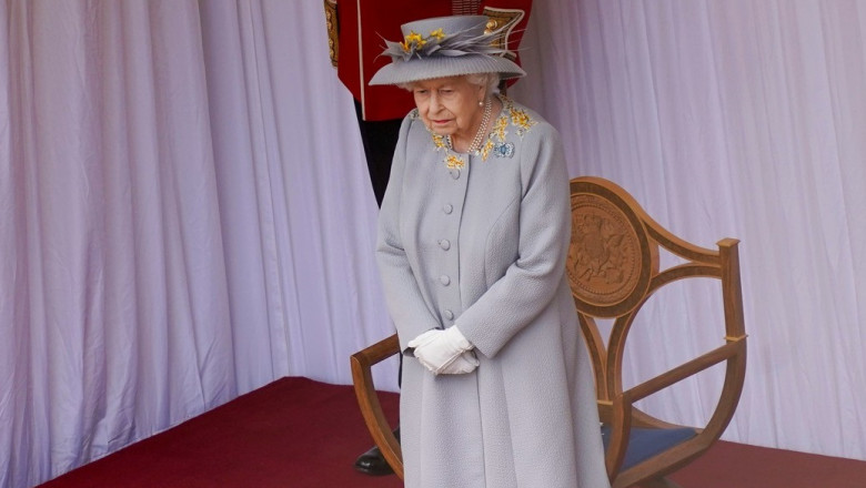 Regina Elisabeta a II-a s-a simţit "epuizată" după contaminarea cu COVID-19.