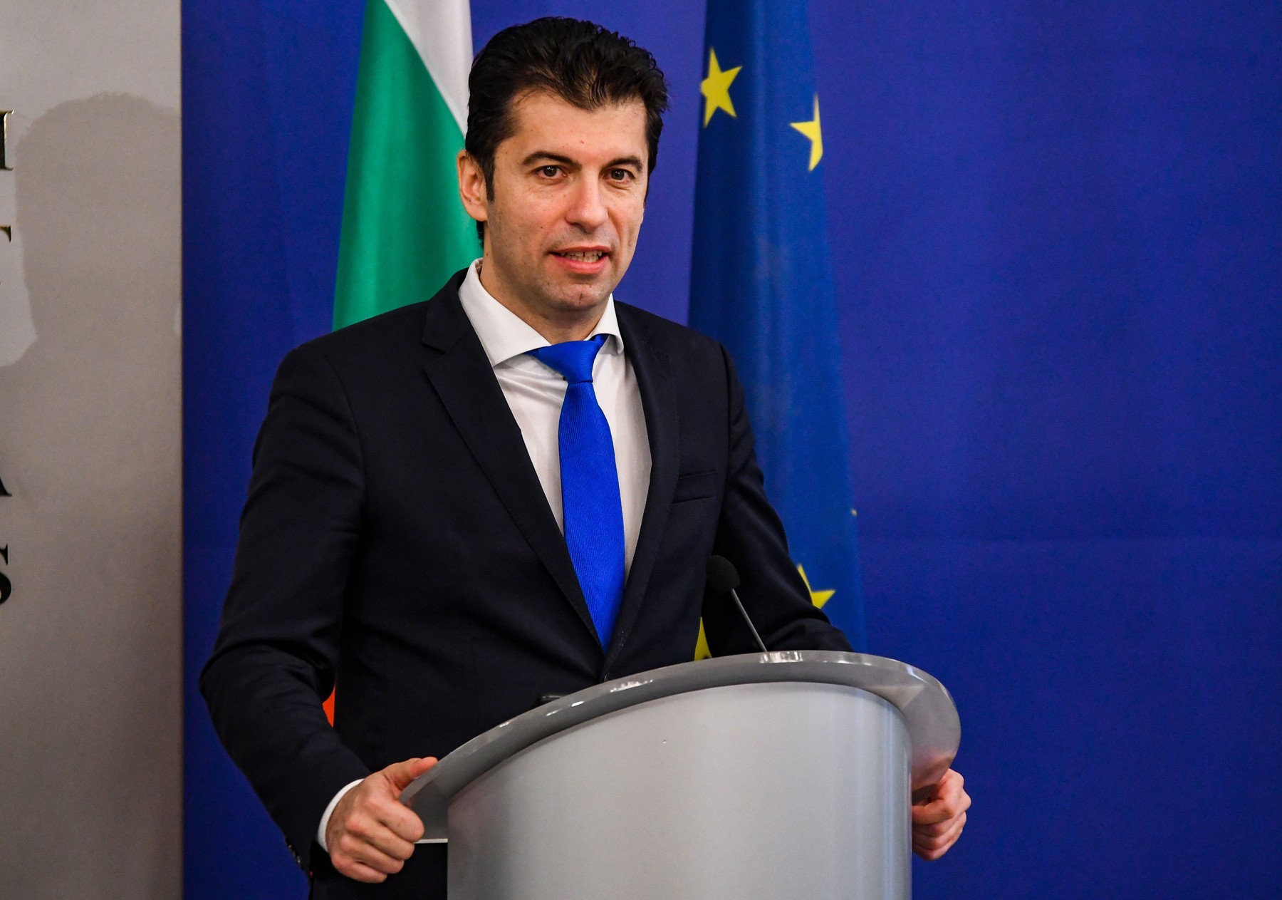 Scandal în Bulgaria după ce un român ar fi trimis un SMS de amenințare unui parlamentar. Premierul bulgar l-a sunat pe Klaus Iohannis