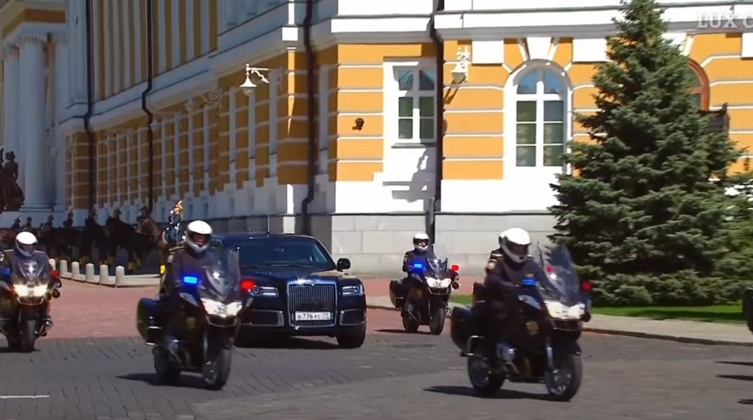 Cum arată limuzina blindată Aurus Senat pe care o folosește Putin