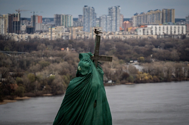 Dailylife. Tra timori e ripresa, Kiev, Ukraine - 12 Apr 2022