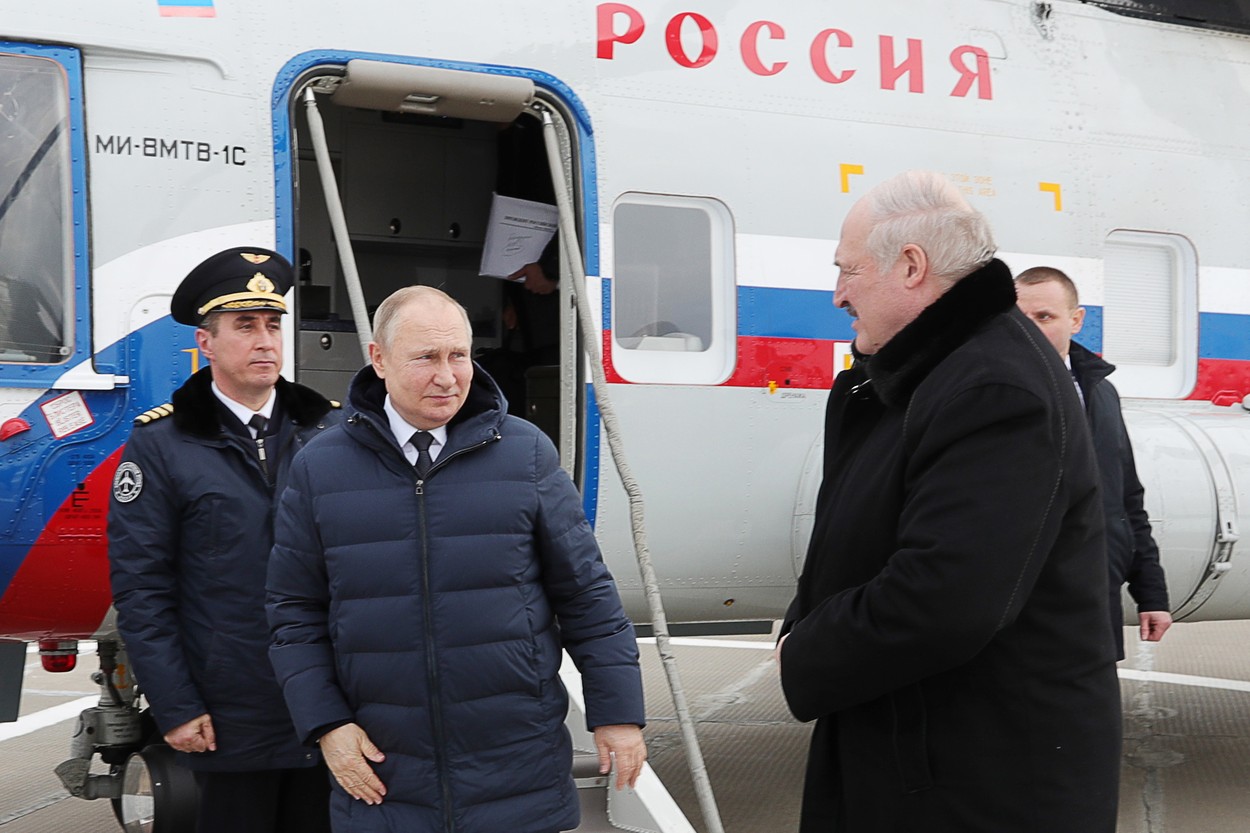 Putin spune că invazia din Ucraina are obiective „nobile”: „Ajutăm și salvăm oameni”. Președintele rus s-a întâlnit cu Lukașenko