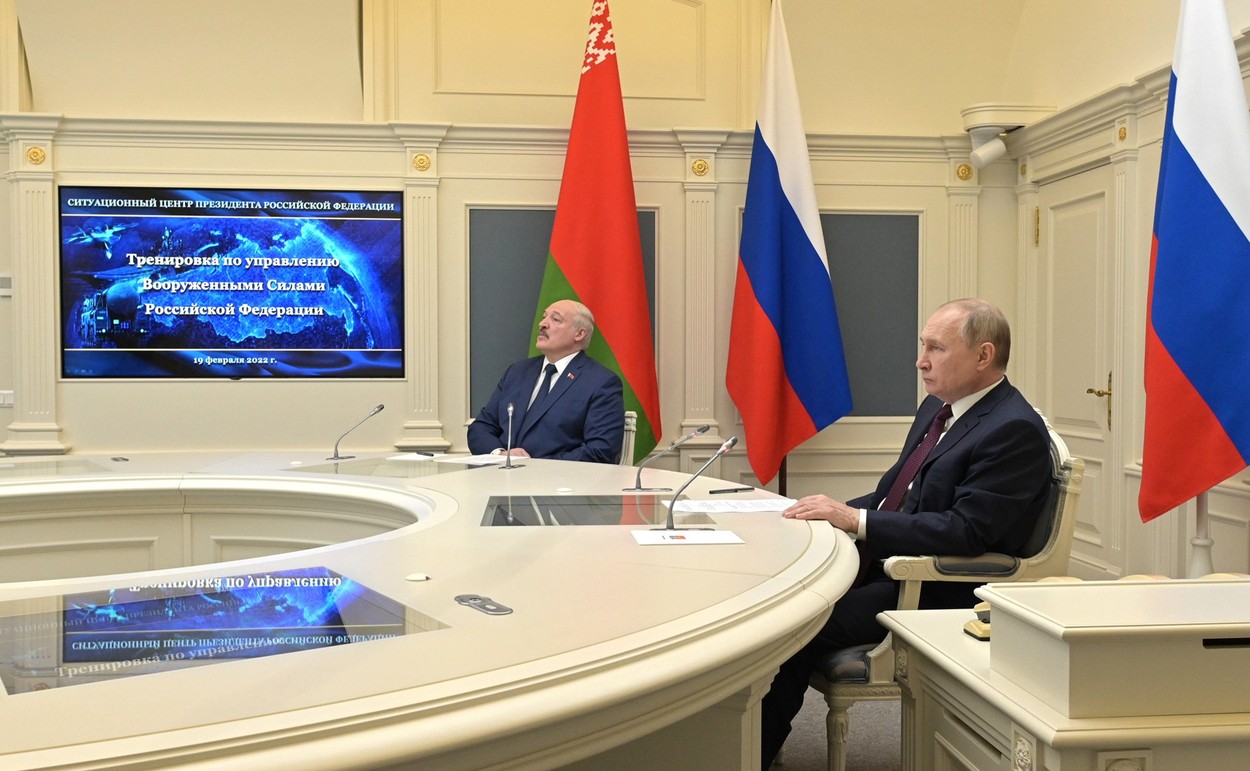 Putin s-a întâlnit cu Lukașenko. Președintele rus susține că obiectivele sale „nobile” vor fi atinse în Ucraina