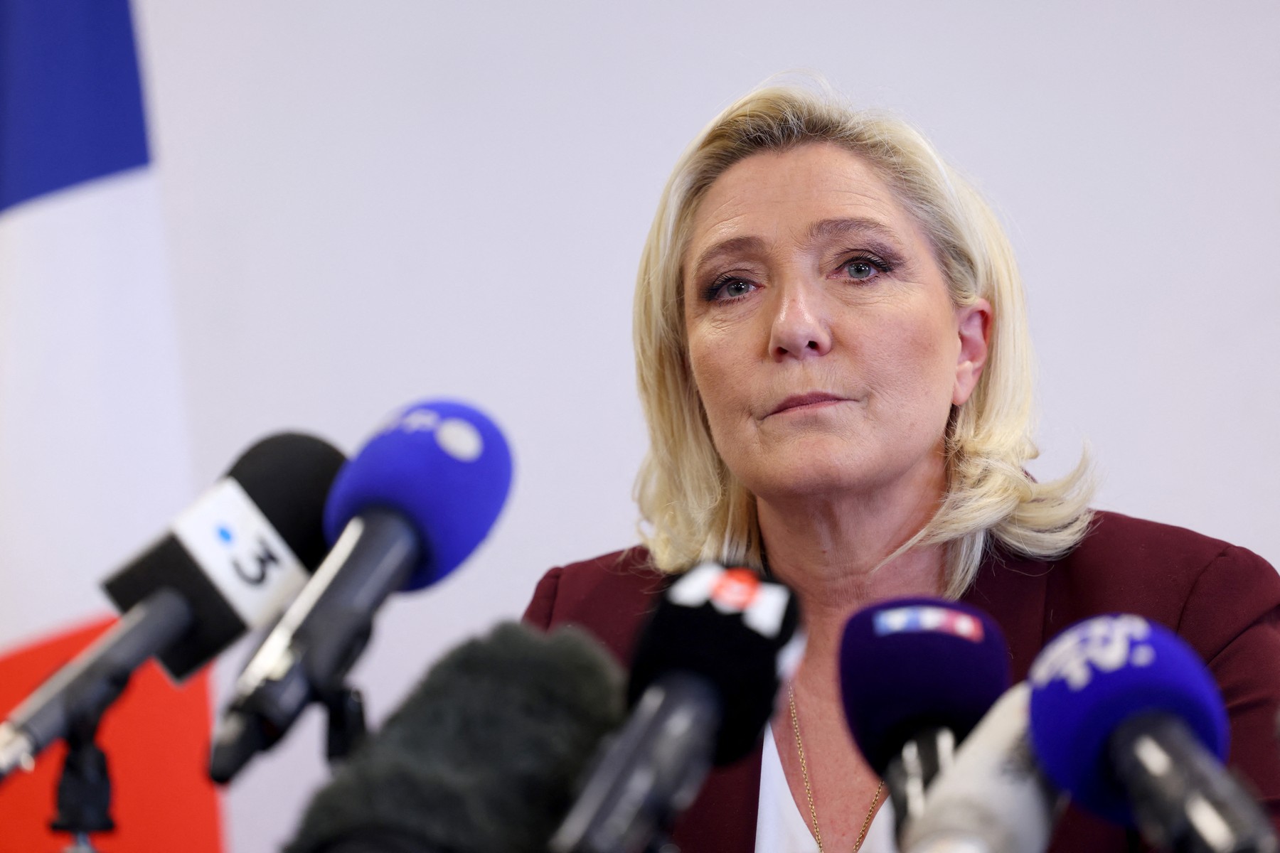 Marine Le Pen spune că se opune sancțiunilor pe gazul și petrolul rusesc