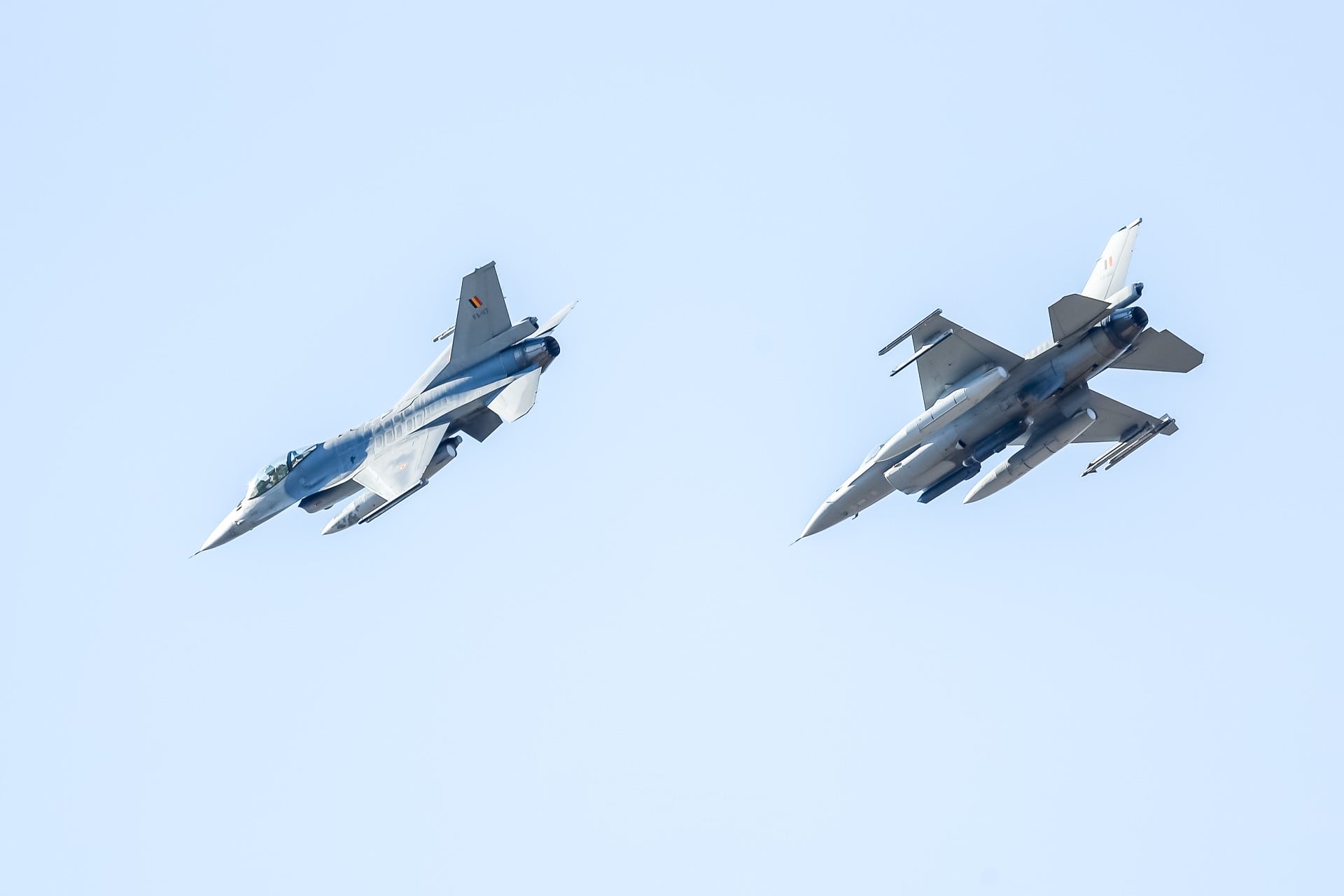 SUA vor aproba trimiterea de avioane F-16 din Danemarca şi Olanda în Ucraina imediat ce piloții ucraineni vor fi instruiți să zboare