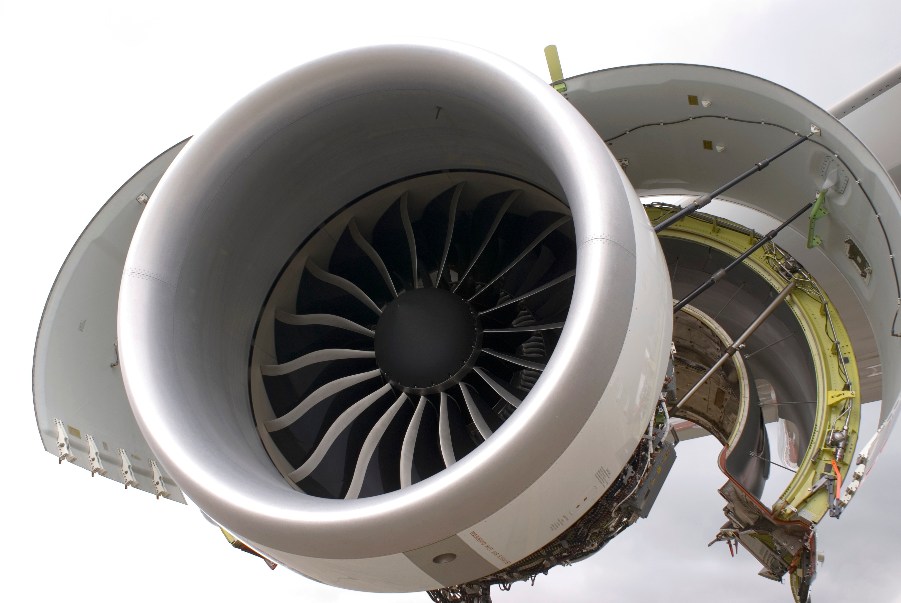 Airbus le cere liderilor europeni să nu blocheze importurile de titaniu din Rusia