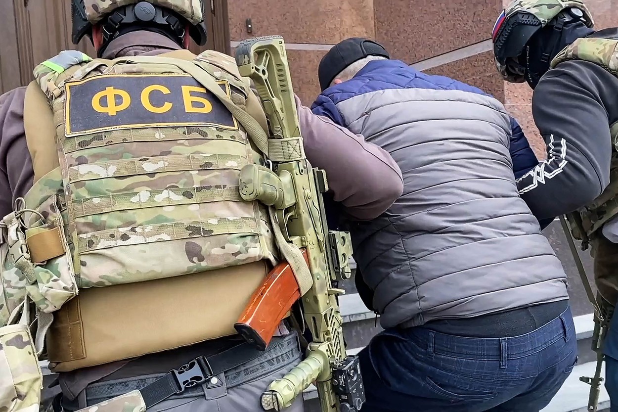 Un rus a încercat să intre în Ucraina pentru a lupta de partea Kievului. A fost arestat de FSB