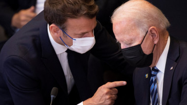 Președintele francez Emmanuel Macron și președintele american Joe Biden.