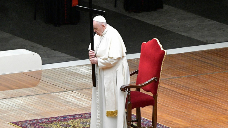 papa francisc procesiune vinerea mare papa