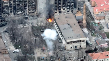 Mariupol Battle kills over 10,000 residents, Ukraine - 12 Apr 2022