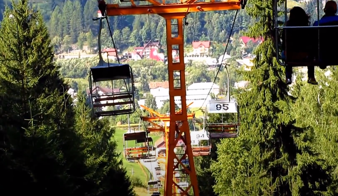Zeci de turiști, blocați în telescaunul de la Vatra Dornei. Se întâmplă a doua oară în două săptămâni