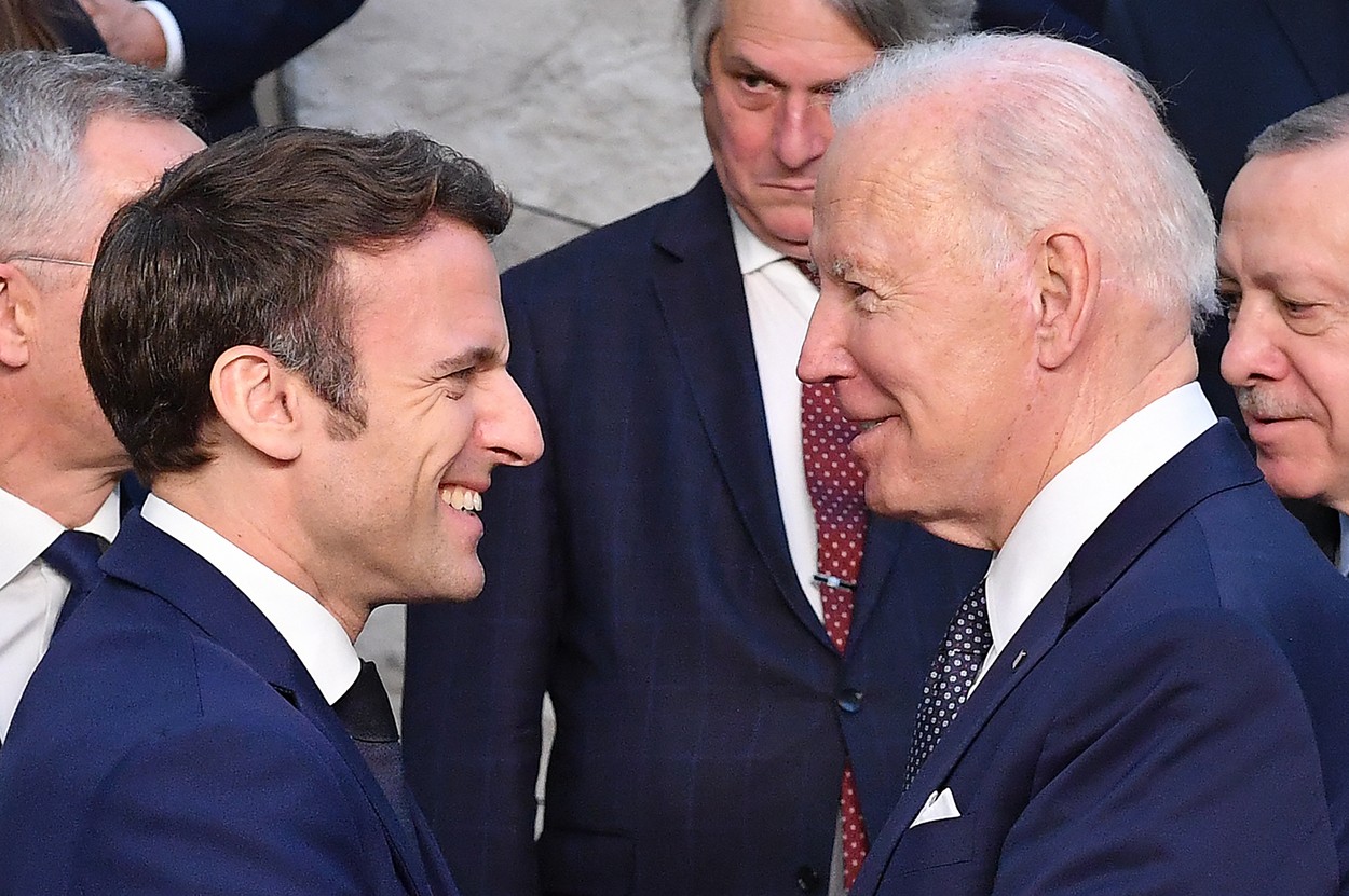 Biden a agreat cu Macron să organizeze rapid o întâlnire privind probleme globale, inclusiv războiul din Ucraina