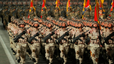 Paradă militară grandioasă în Coreea de Nord