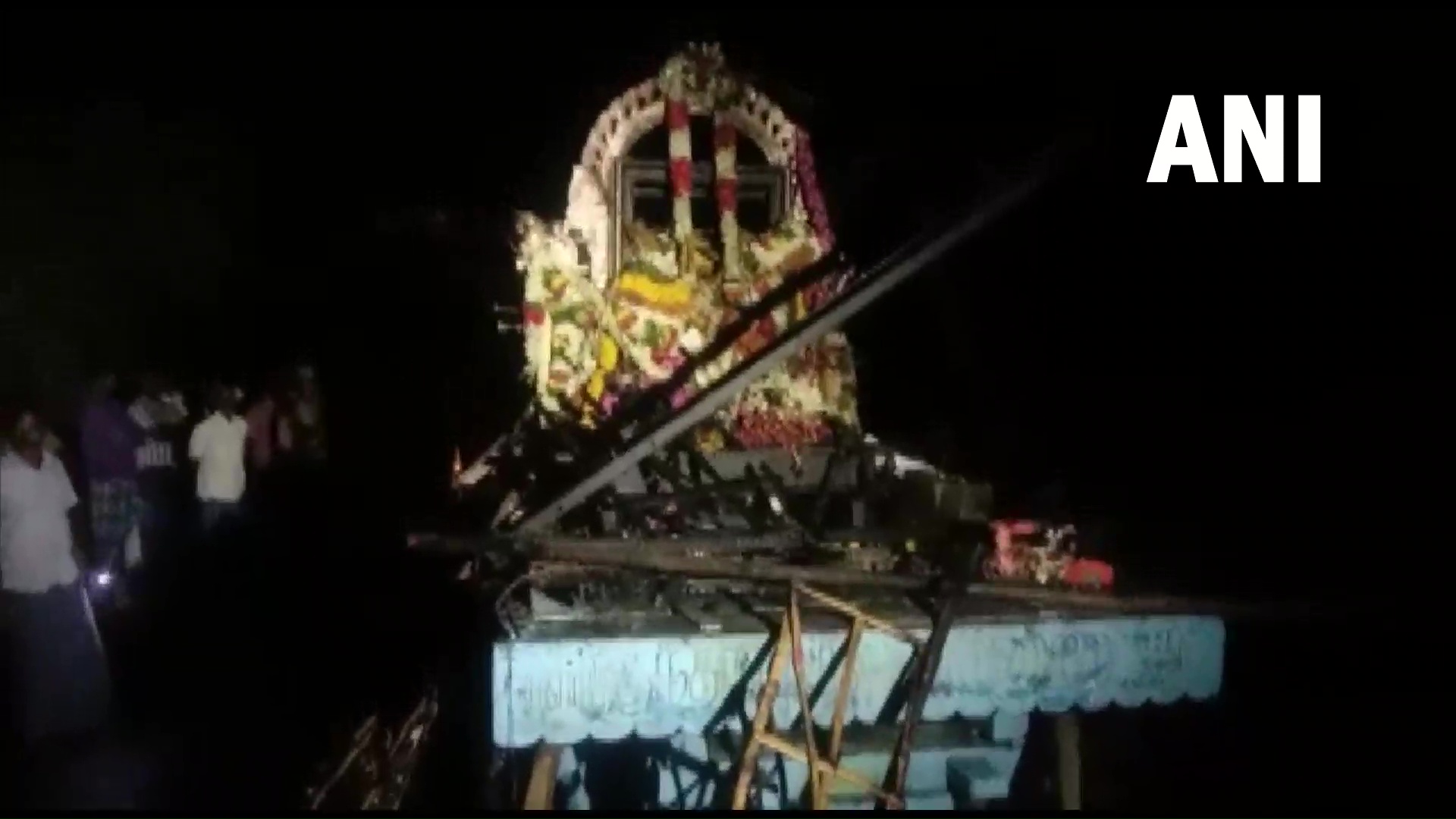 11 oameni au murit electrocutați în timpul unui pelerinaj religios din India