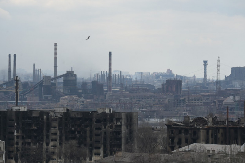 Spitalul de campanie din combinatul Azovstal de la Mariupol a fost lovit de o bombă: Situația e critică, nu mai putem opera răniții
