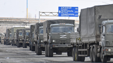 Convoi de camioane militare ruse;ti.