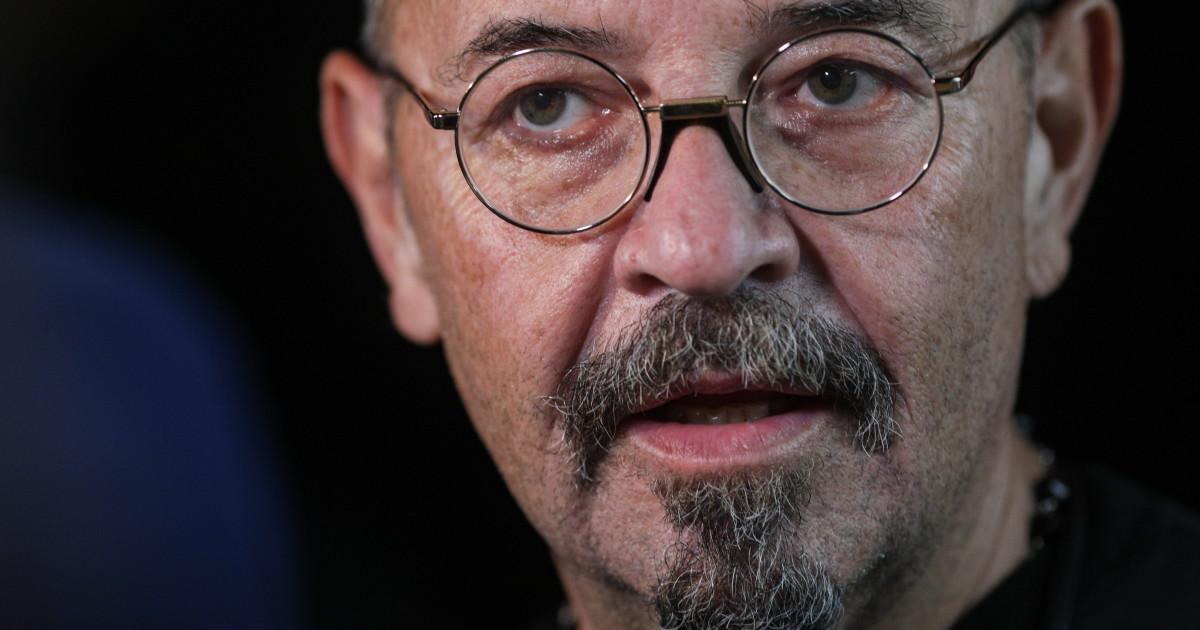 Piedone, ridicat de DNA de pe Aeroportul Otopeni și dus la audieri. Se pregătea să plece cu 4 zile înainte de decizia în cazul Colectiv