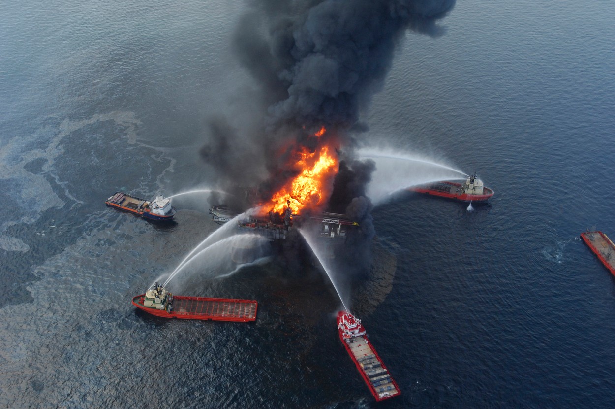 12 ani de la explozia platformei petroliere Deepwater Horizon și cel mai grav dezastru de mediu din istoria SUA