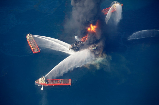 APTOPIX Louisiana Oil Rig Explosion