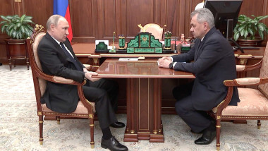 Vladimir Putin și ministrul apărării, Serghei Șoigu, au avut o întâlnire