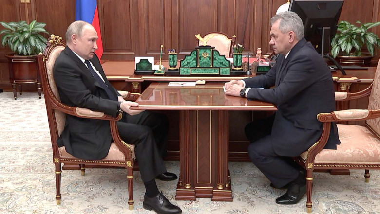 Vladimir Putin și ministrul apărării, Serghei Șoigu, au avut o întâlnire