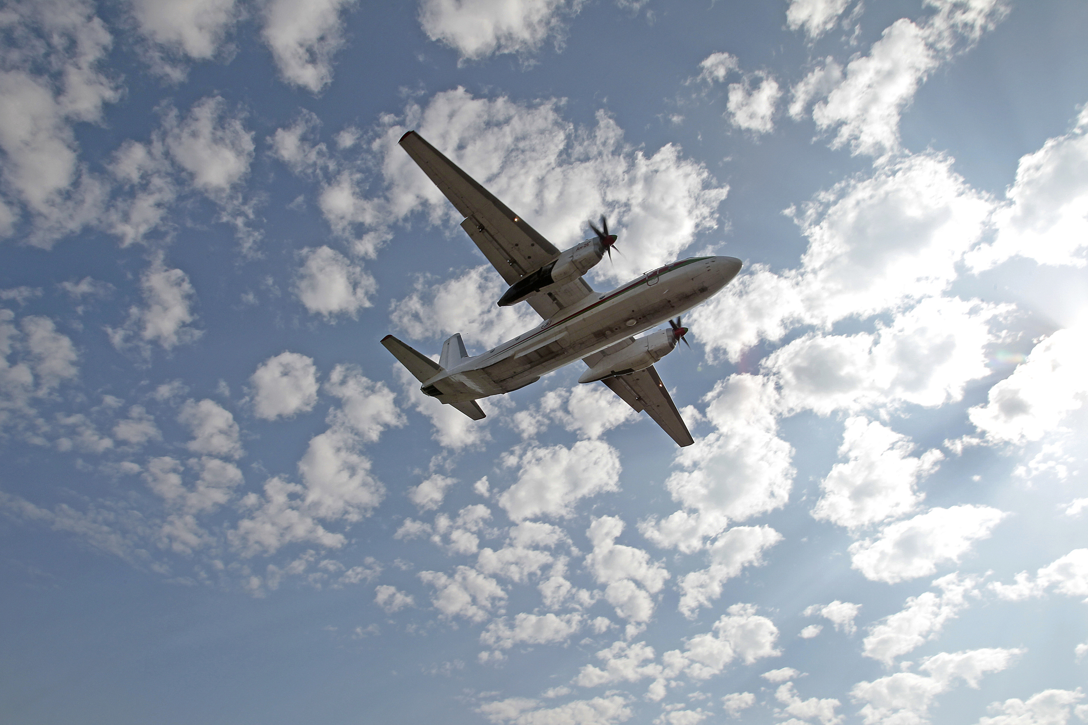 Un avion de transport s-a prăbușit vineri în sudul Ucrainei. Autoritățile au anunțat victime