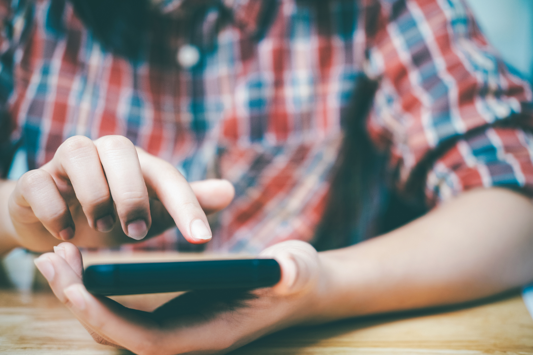 UE stabilește noi reguli online pentru Google și Meta pentru a reduce conținutul ilegal