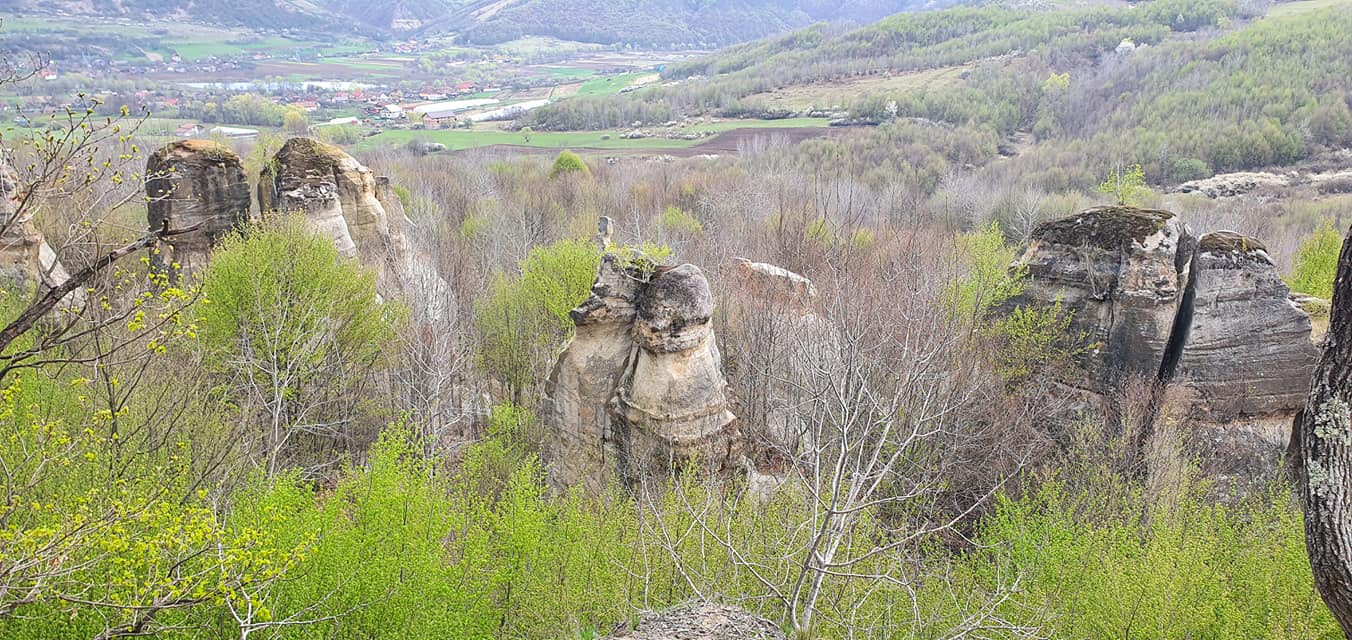 VIDEO. Destinatii turistice spectaculoase mai putin cunoscute din Romania: Gradina zmeilor, un loc de basm