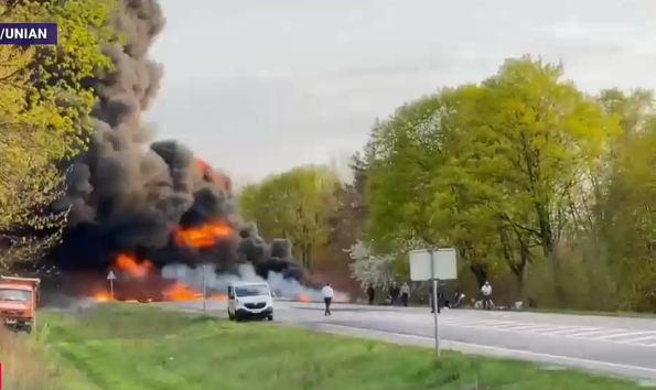 Accident grav în vestul Ucrainei: 27 de morți după ce un autobuz plin cu pasageri s-a ciocnit cu un camion și a luat foc