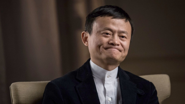 Jack Ma, cu o expresie de dezamăgire pe chip..